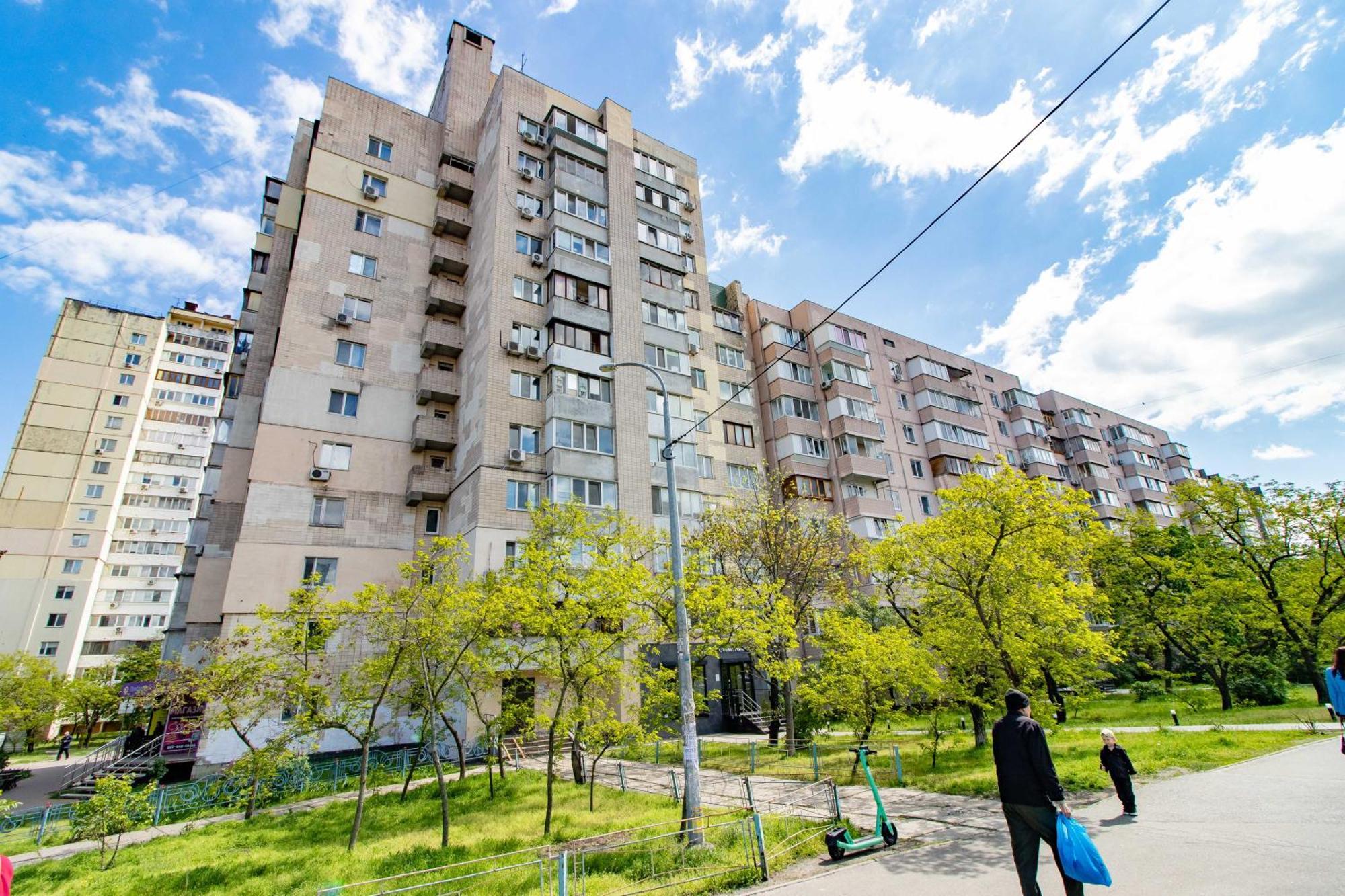 Kvartirkoff Na Obolonskom 40 Kiev Esterno foto